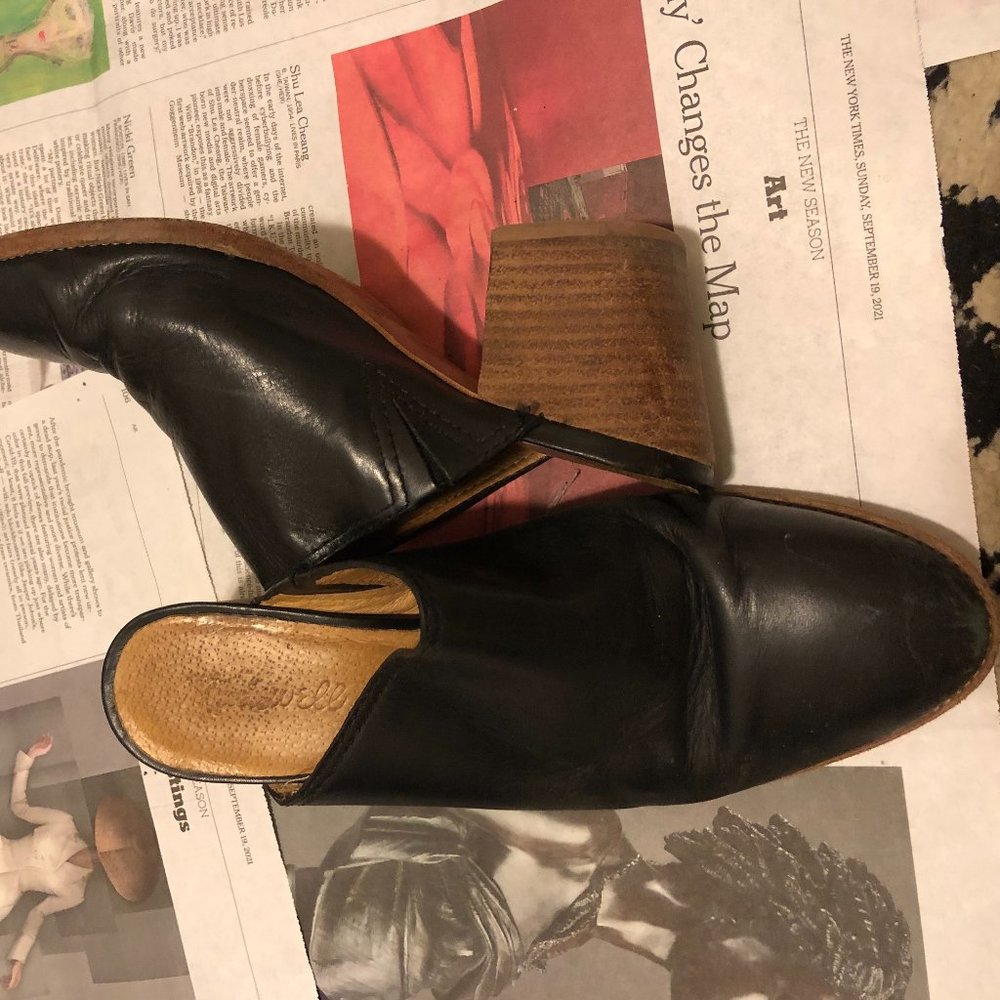Black Madewell block-healed Clogs. Size 7.5.